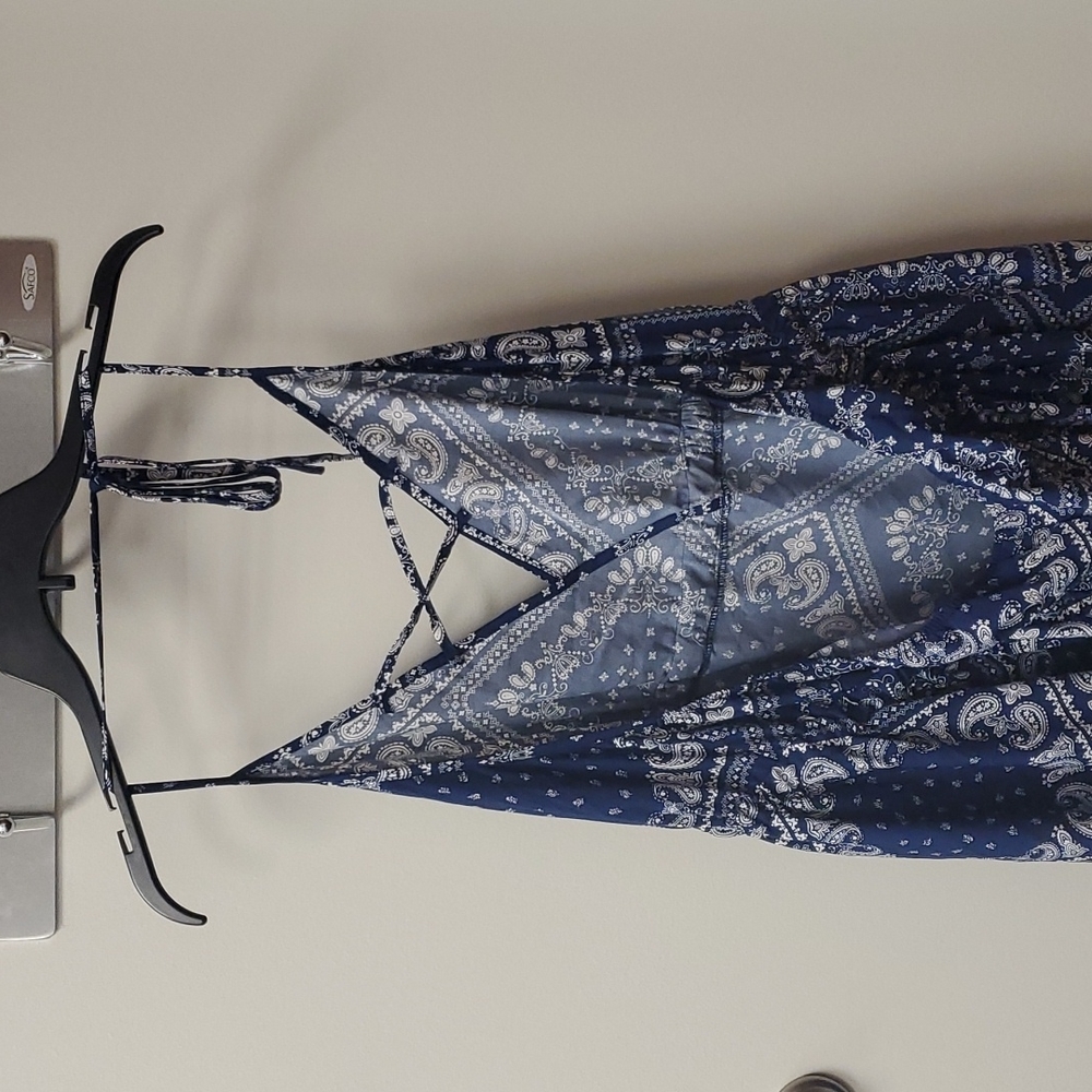 NWOT Shein Blue/white handkerchief dress with halter tie and slit 4X - Picture 4 of 12